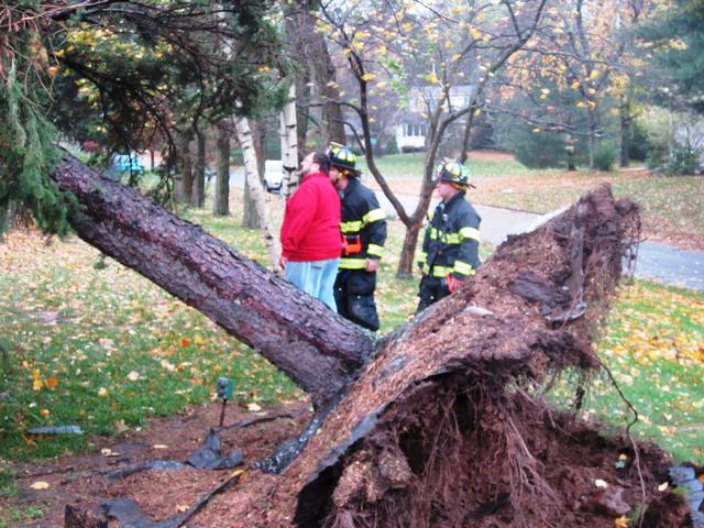 As we all lived through the Perfect Storm Sandy the Nanuet Fire Department answered the calls for help. Over 80 calls in  24 hours. Here are a few from Monday evening. Photo By Vincent P. Tuzzolino . 10-29-2012